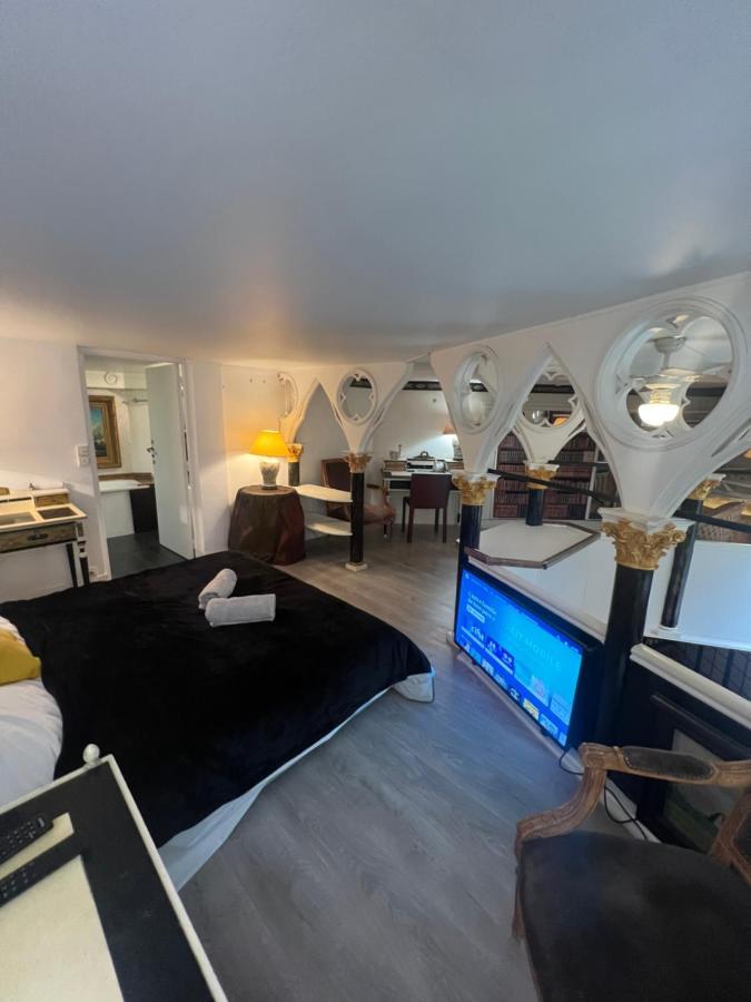 Av Montaigne Champs Elysee Párizs Kültér fotó